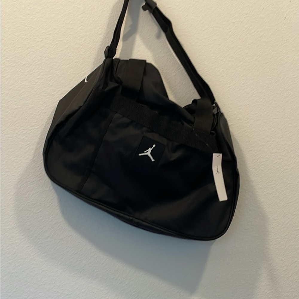 Jordan Essentials Duffle Bag MA0874-023